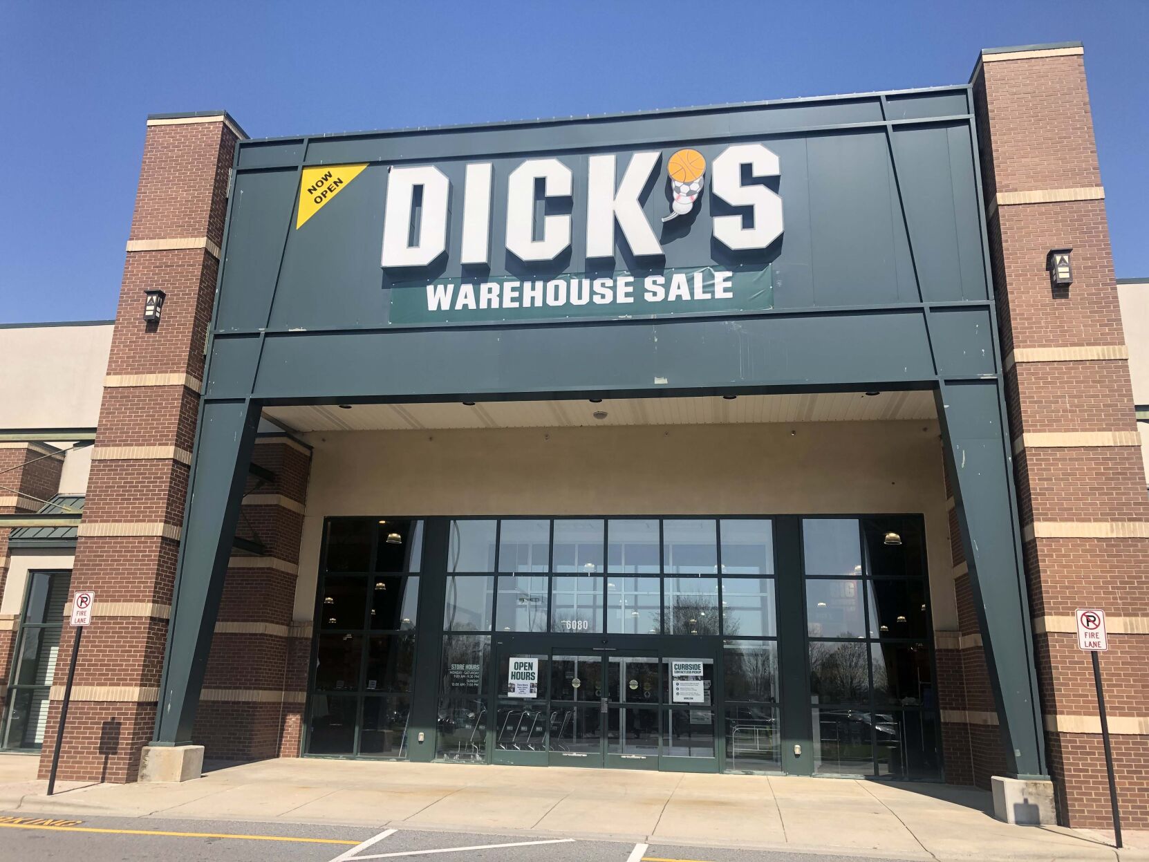 Dick's Warehouse Sale